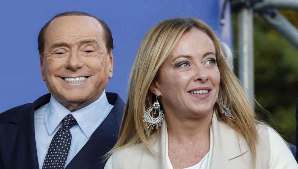 Tensione tra Meloni e Berlusconi, dopo l’elezione dei presidenti delle Camere cresce il malcontento popolare