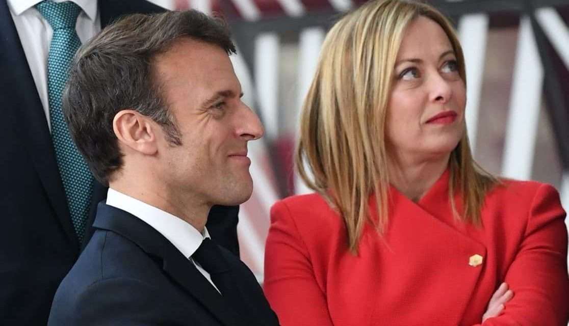 Meloni vola a parigi per incontrare Macron, sul tavolo diversi temi: Expo 2030, Tim e la Torino-Lione