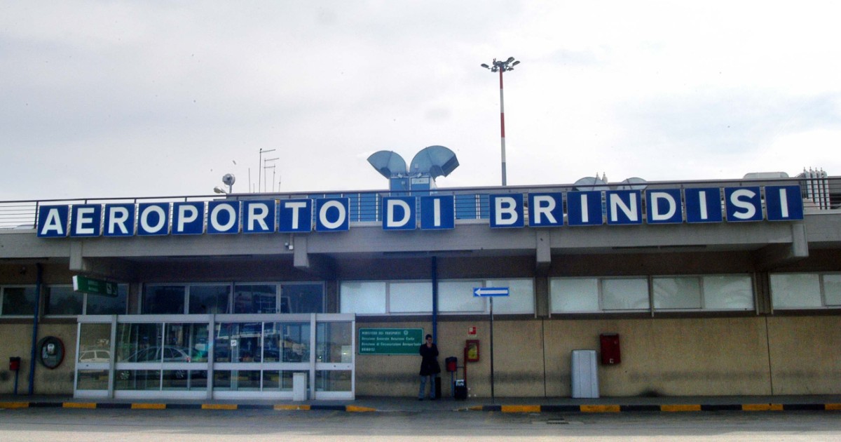 Carburante finito a Brindisi? La smentita degli  Aeroporti di Puglia