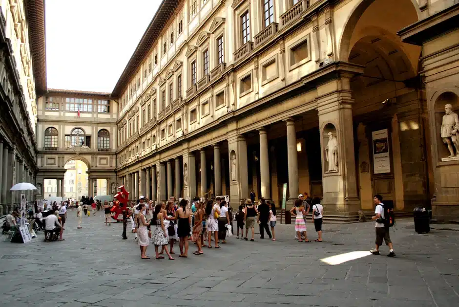 Attacco hacker agli Uffizi, trafugate informazioni su sicurezza e infrastrutture